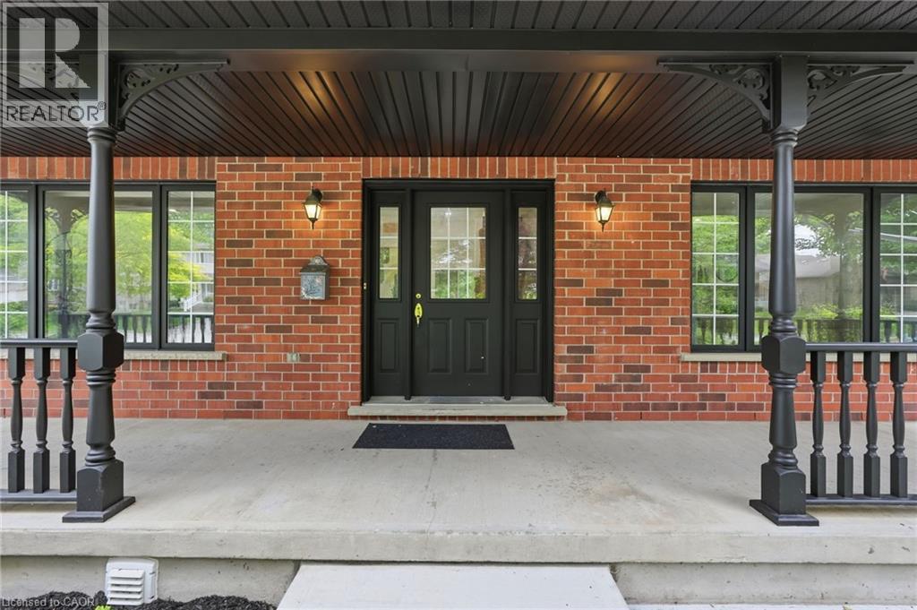 292 THORNCREST Drive