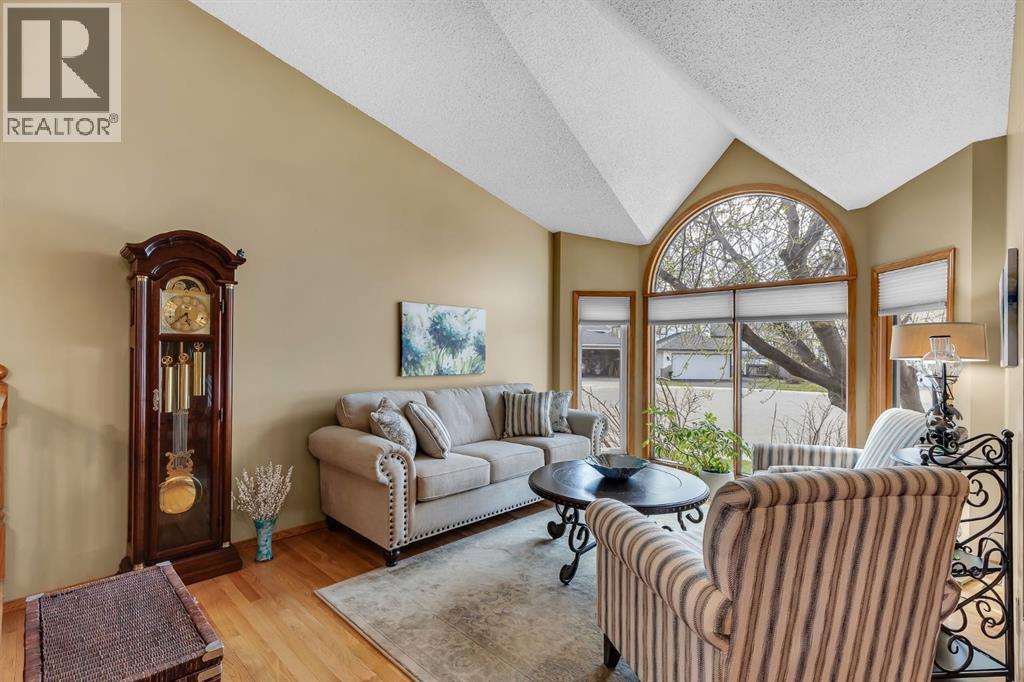 26 Tiller Place SE