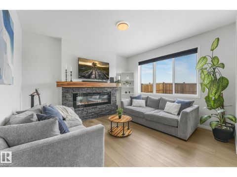 6417 66 ST Beaumont AB T4X2P6