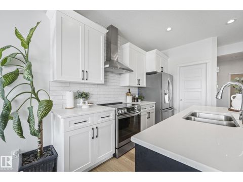 6417 66 ST Beaumont AB T4X2P6