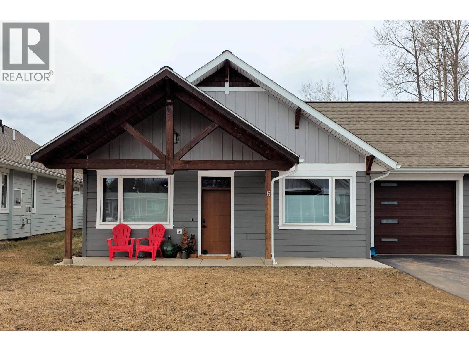 6 1141 AMBLESIDE AVENUE