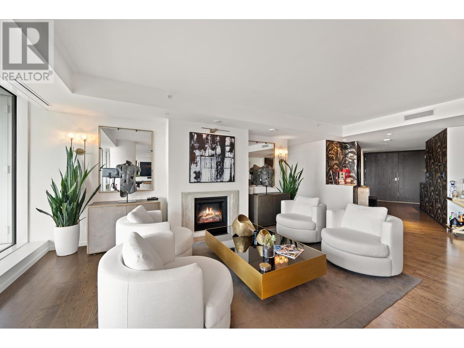 2808 1011 W CORDOVA STREET