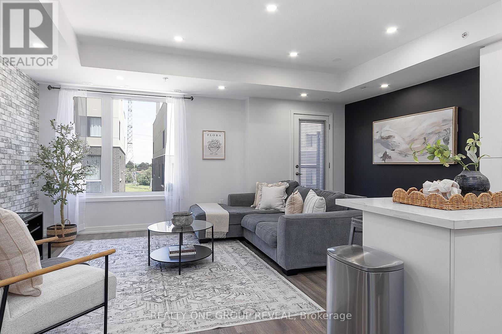 118 - 1555 KINGSTON ROAD