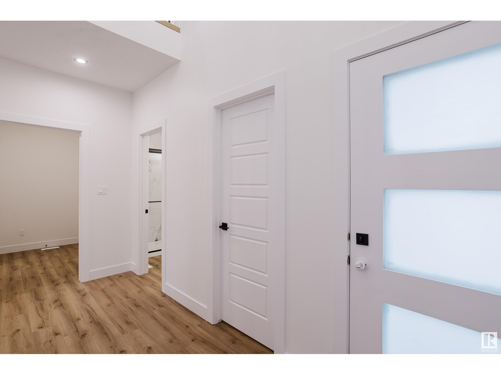 41 Meadowgrove LN