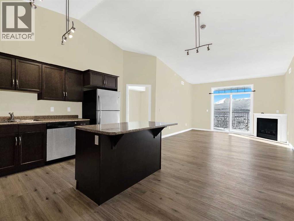 414, 160 Moberly Road