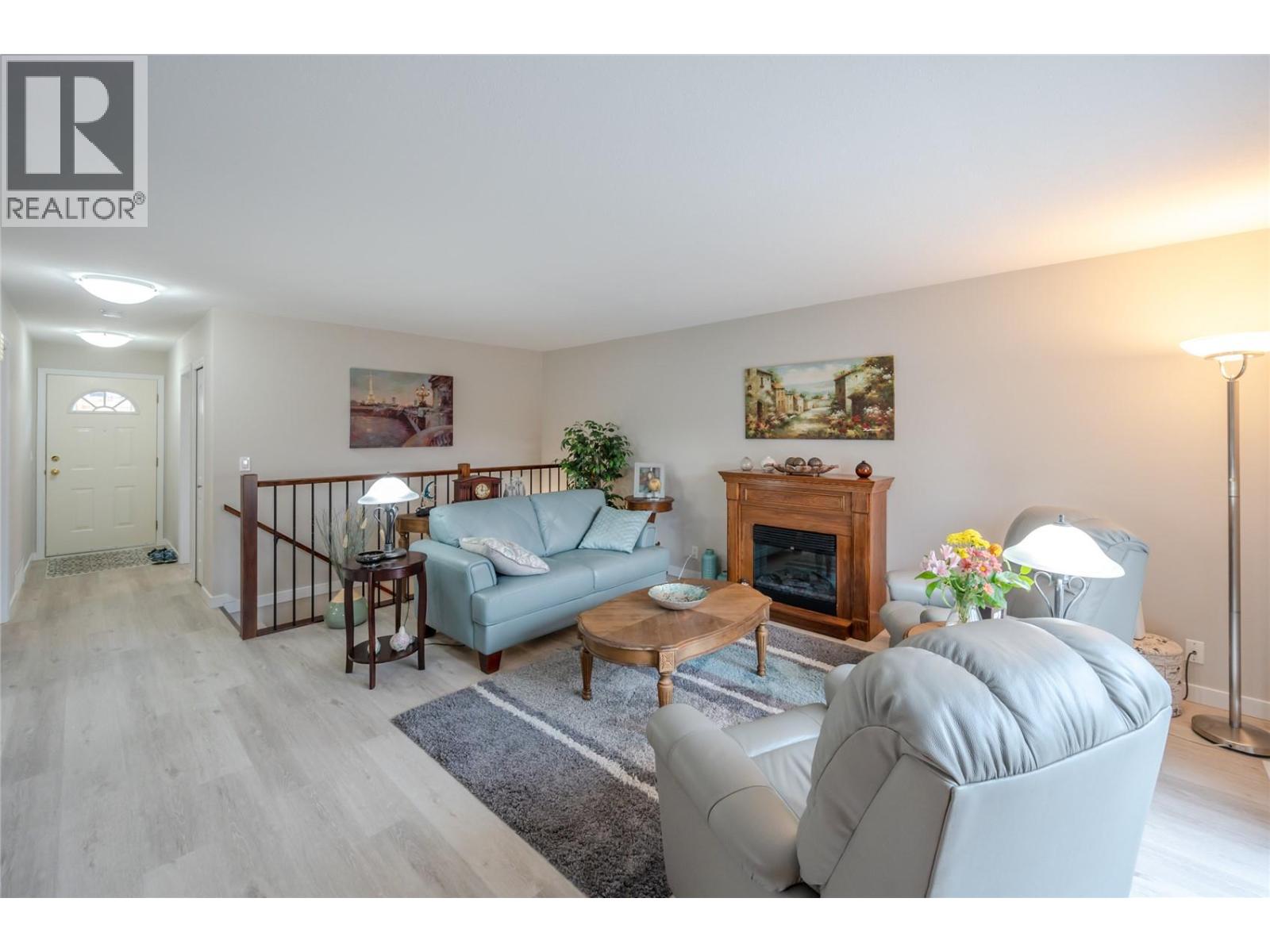 14615 Victoria Road N Unit# 3