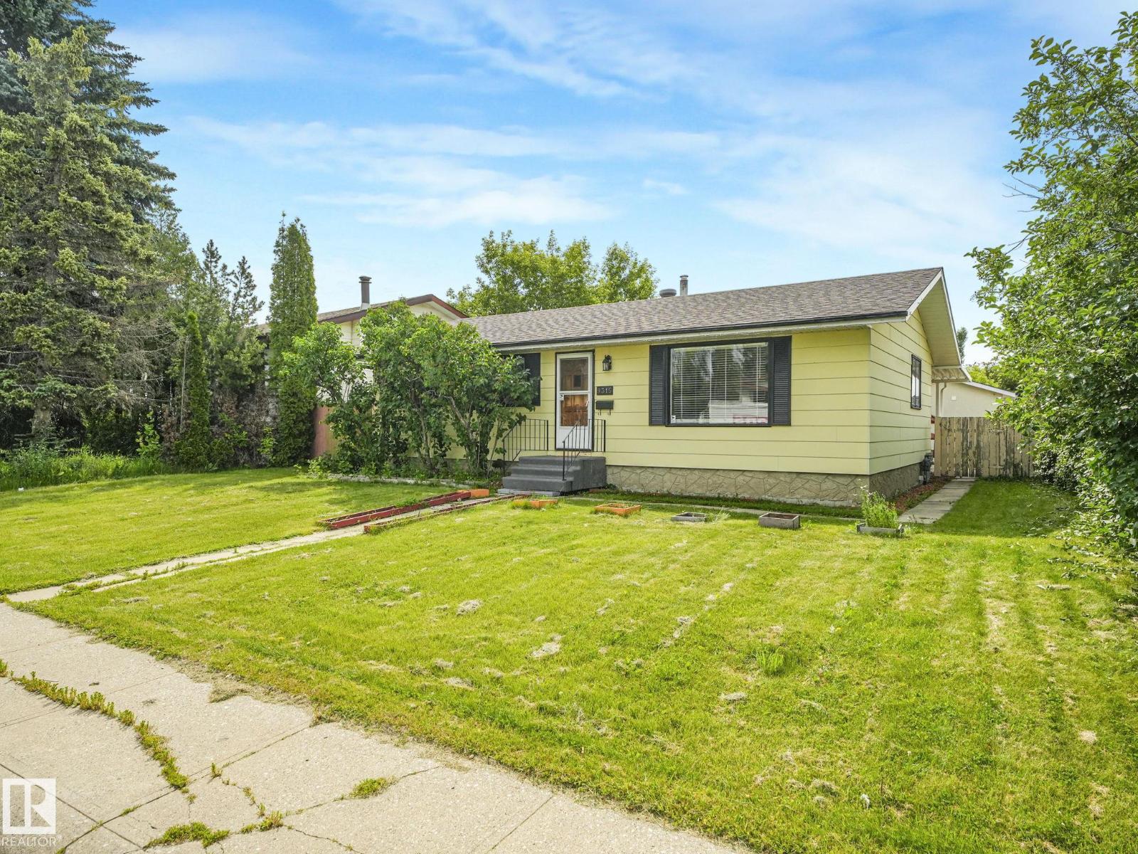 9315 151 AV NW