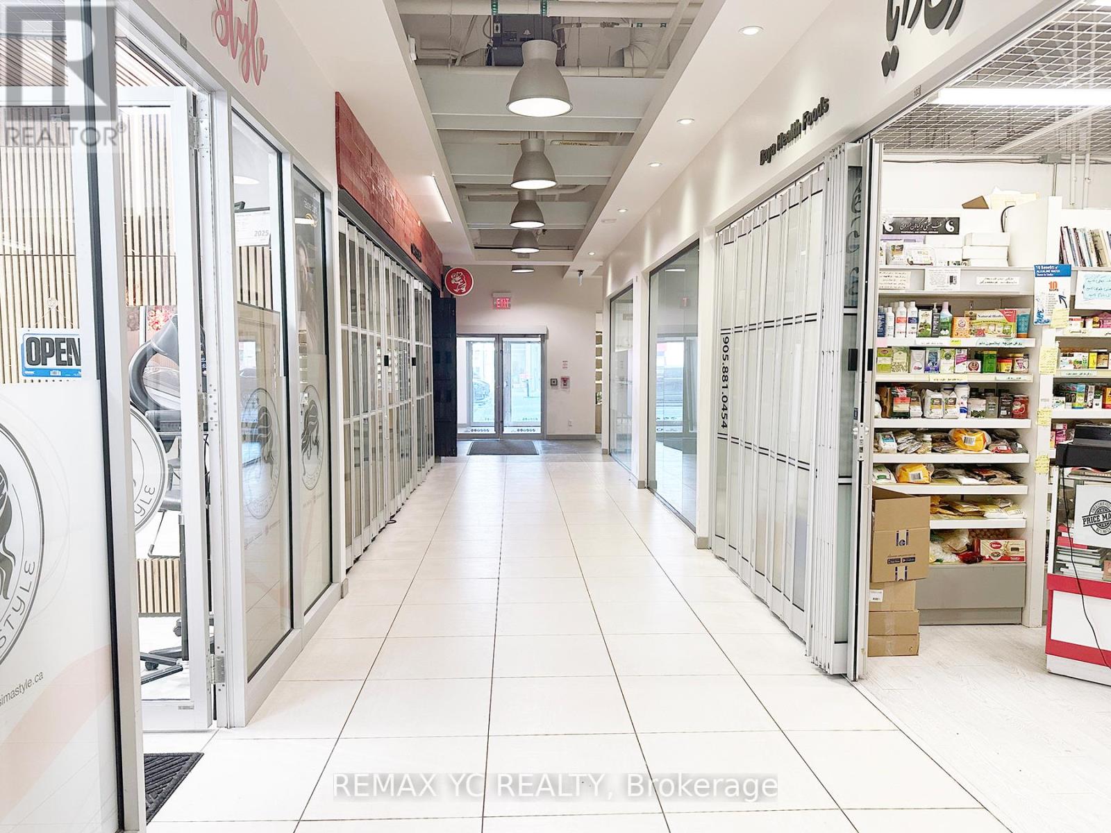 120-121 - 7181 YONGE STREET