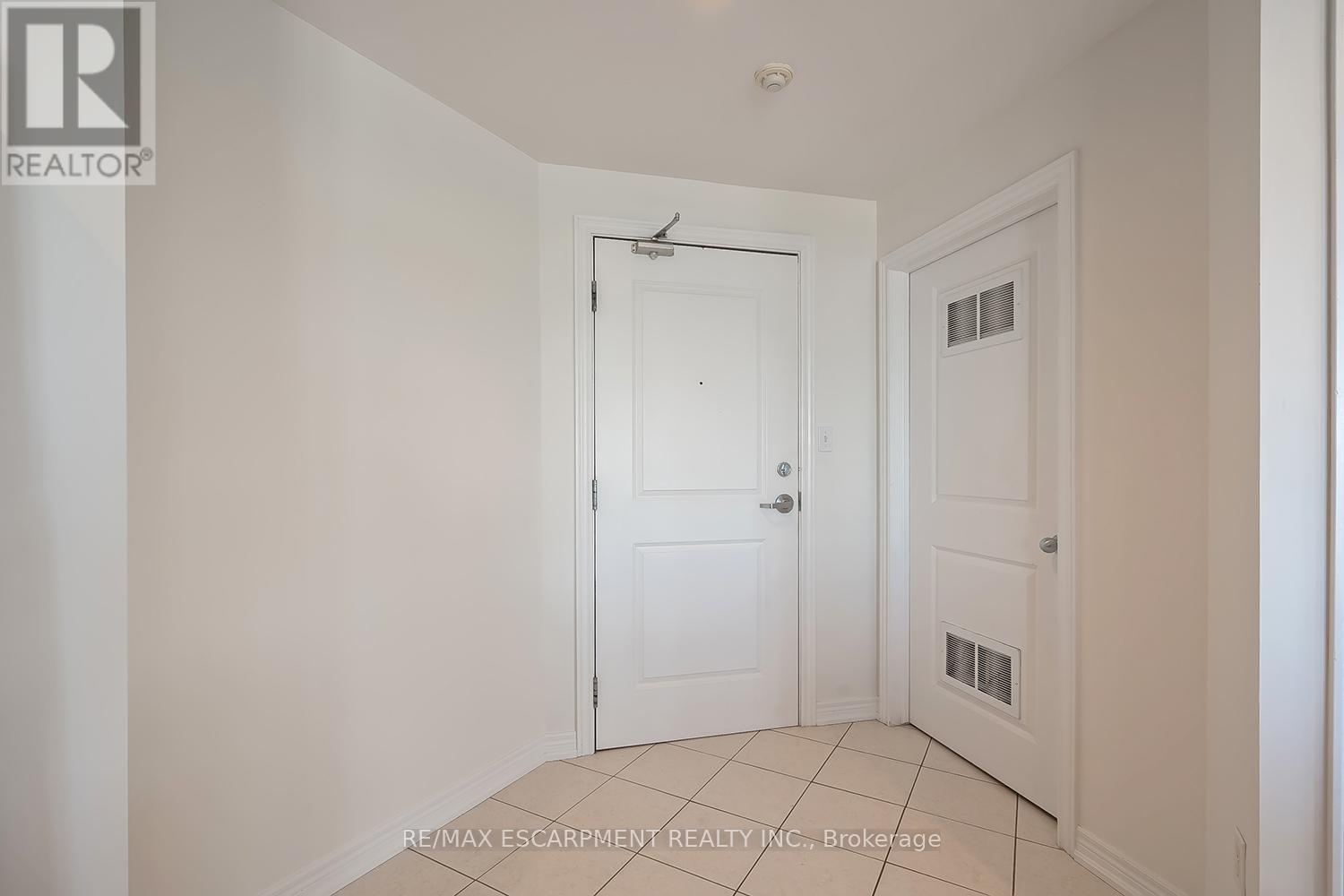 503 - 396 PLAINS ROAD E