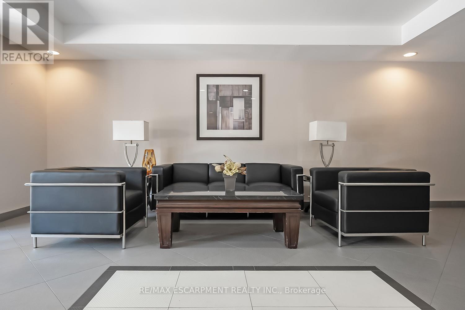 503 - 396 PLAINS ROAD E