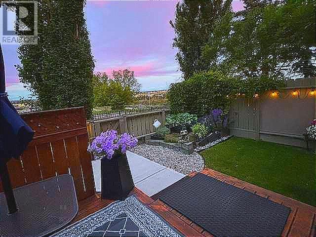 110S, 203 Lynnview Road SE