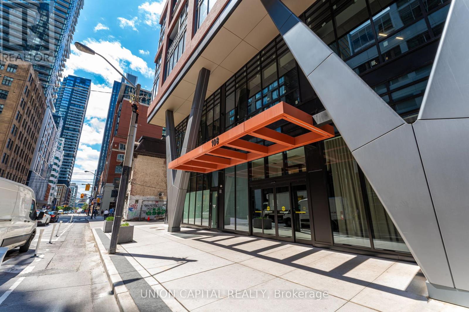 301 - 108 PETER STREET