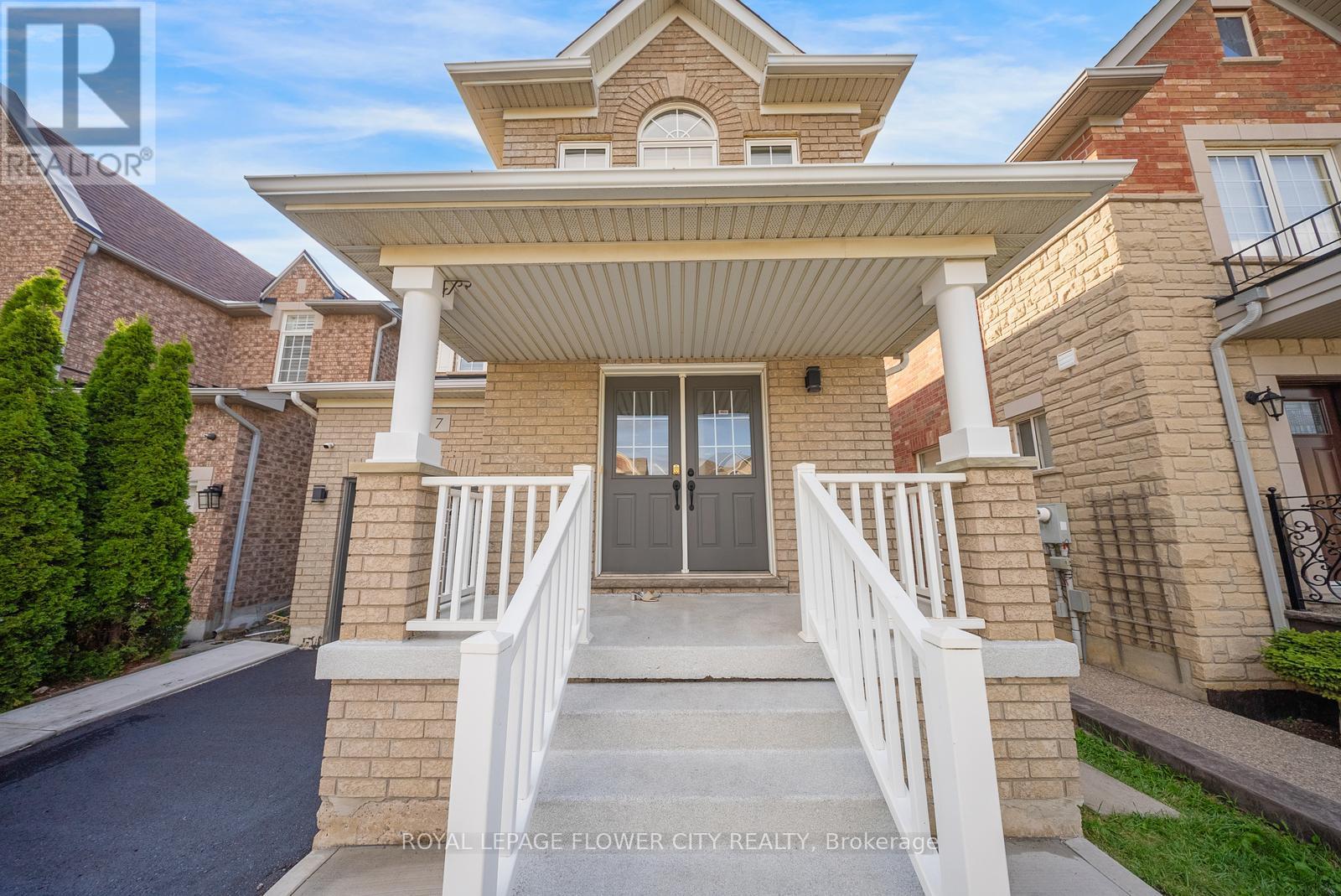 7 PENBRIDGE CIRCLE