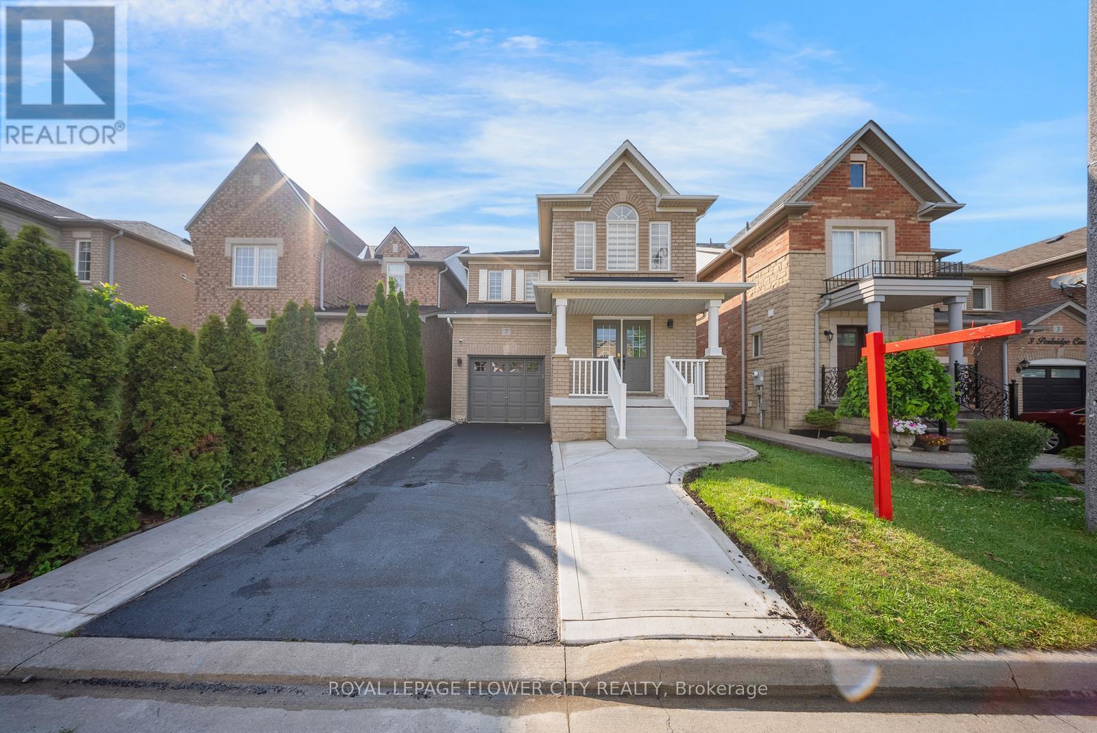 7 PENBRIDGE CIRCLE