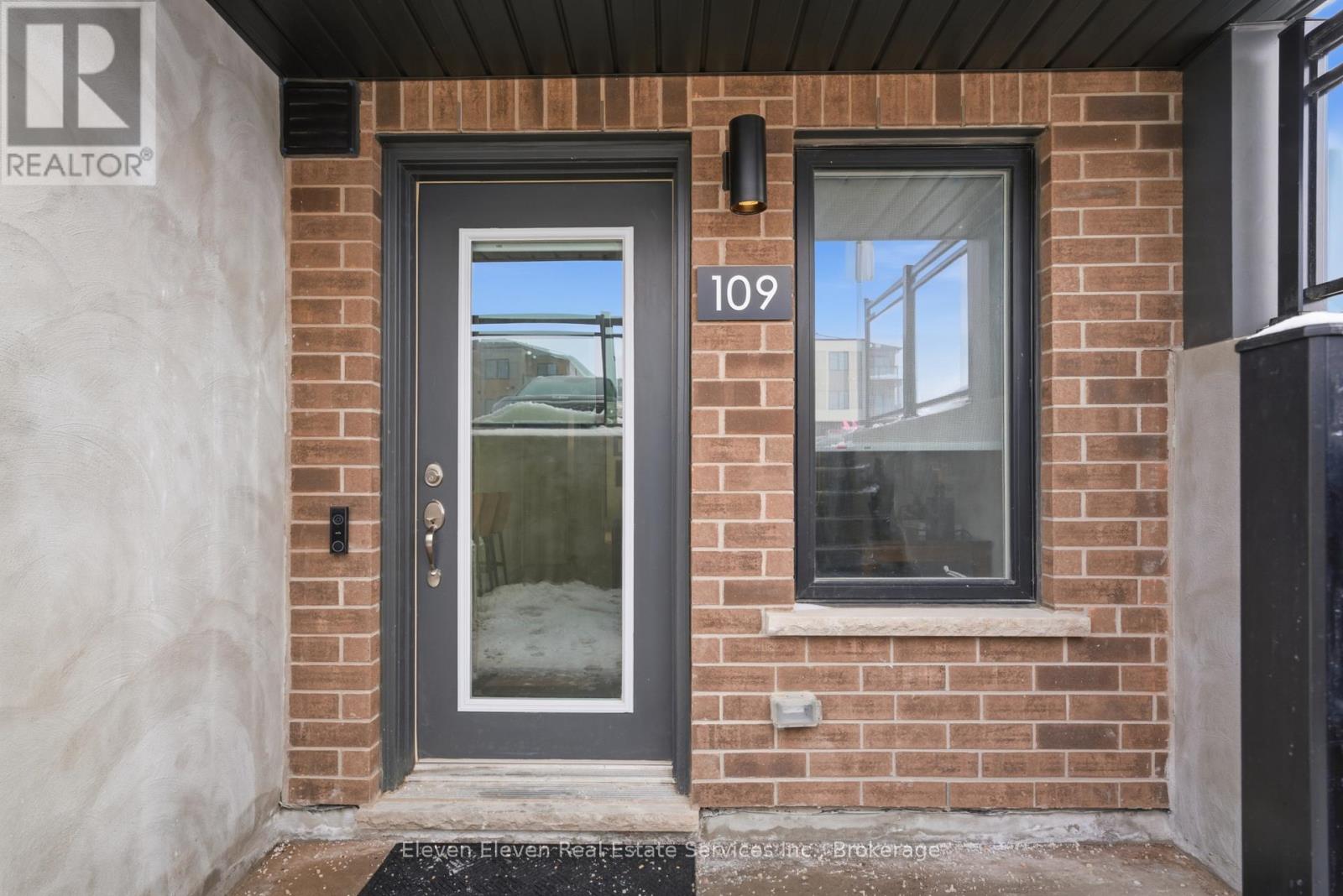 73 - 940 ST. DAVID STREET N