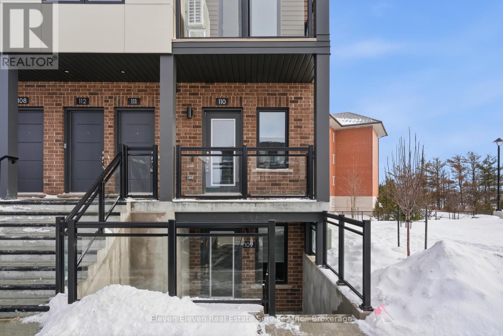 73 - 940 ST. DAVID STREET N