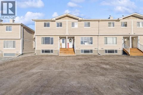 7, 304 Ross Avenue Cochrane AB T4C2J5