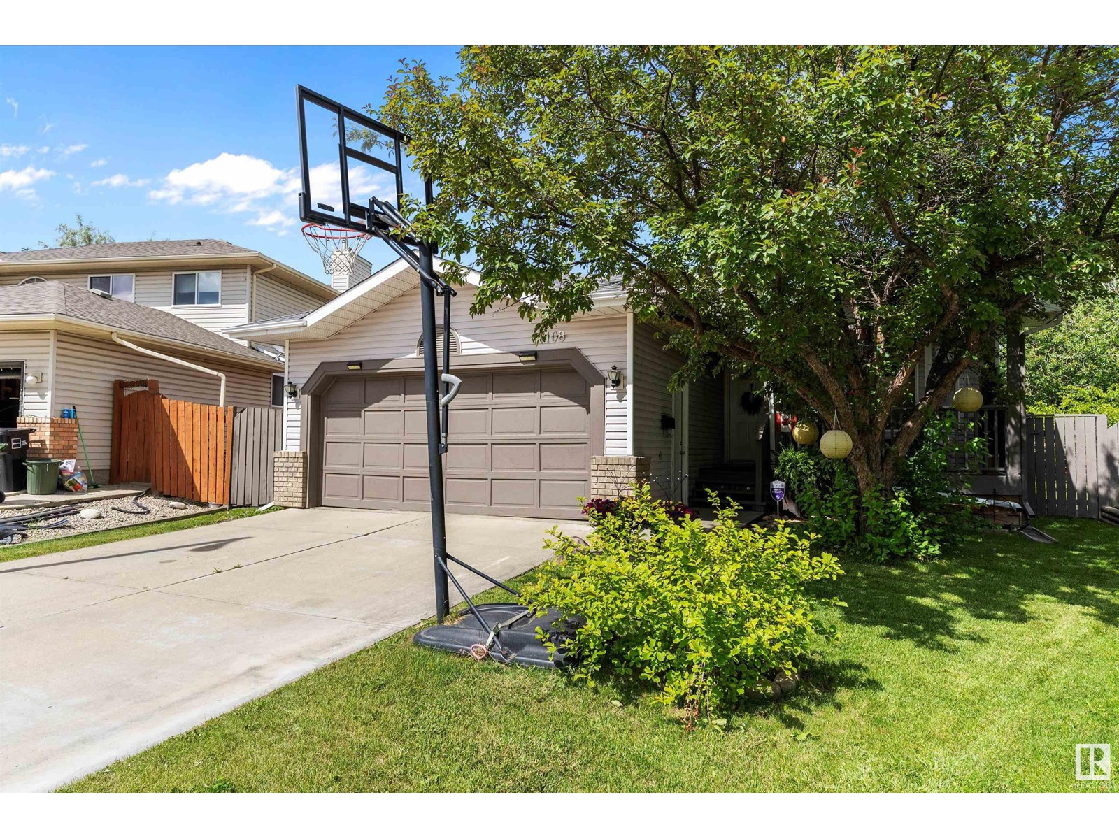 11108 10A AV NW