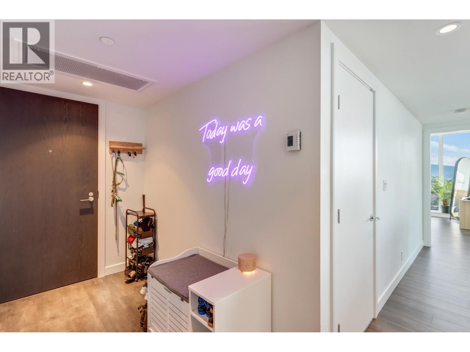 2306 1500 FERN STREET