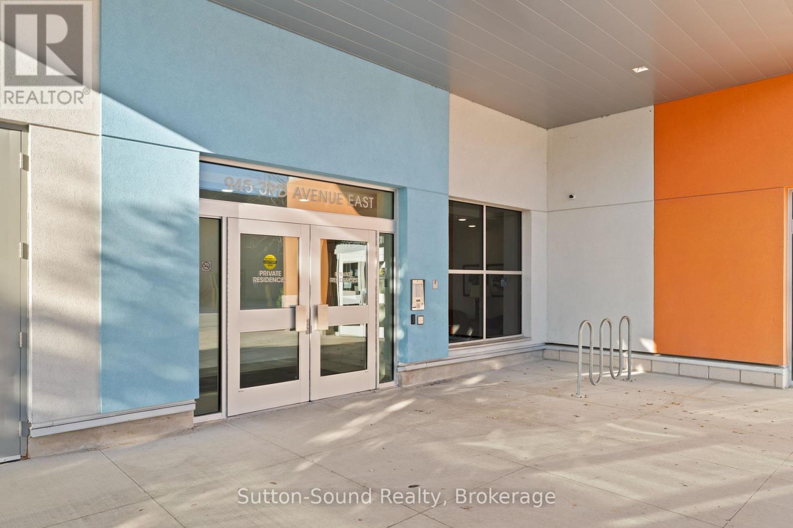 410 - 945 3RD AVENUE EAST AVENUE