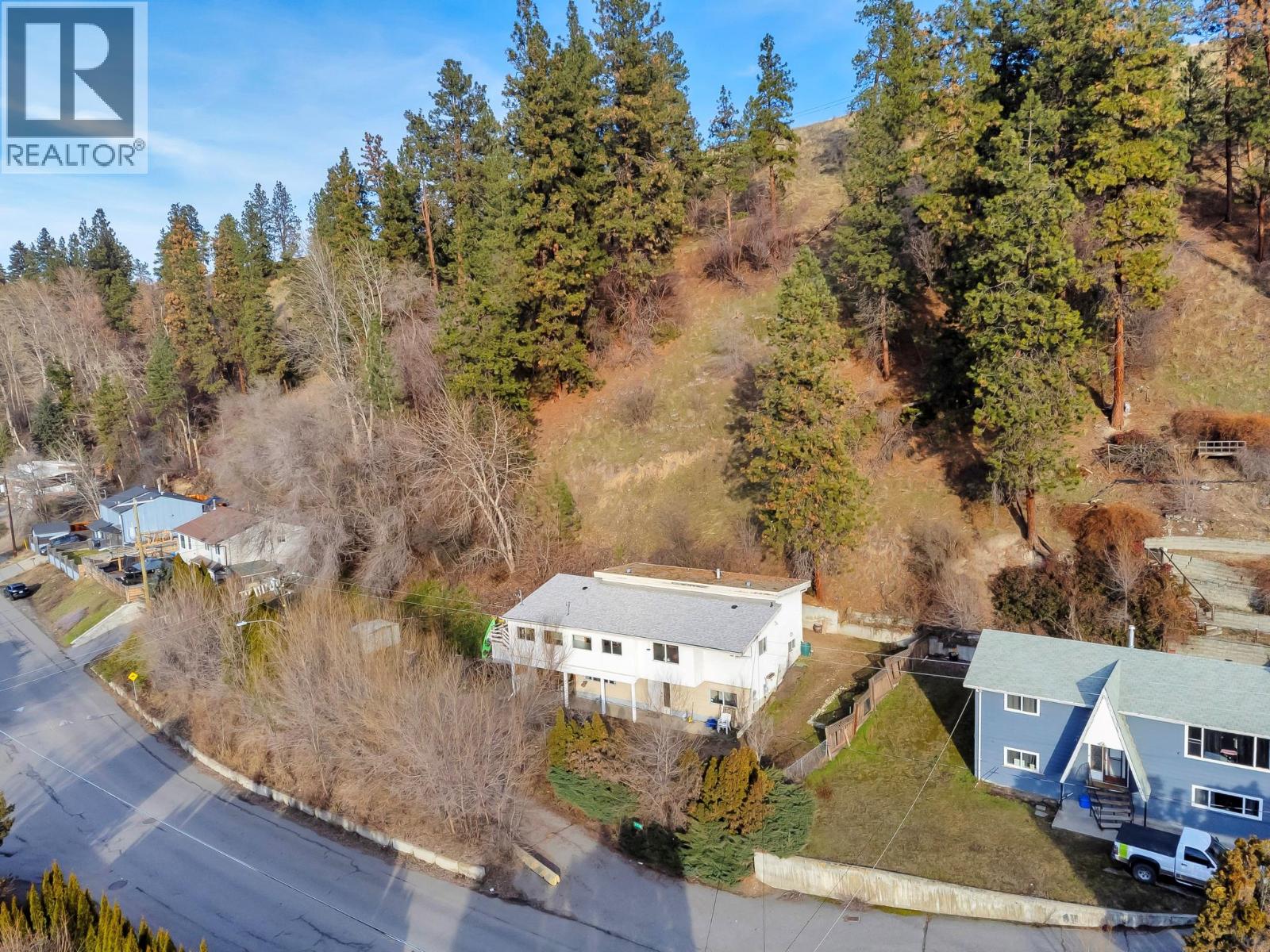 1745 Hollywood Road S