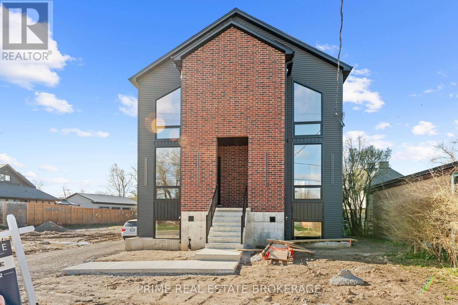 417 BASELINE ROAD E