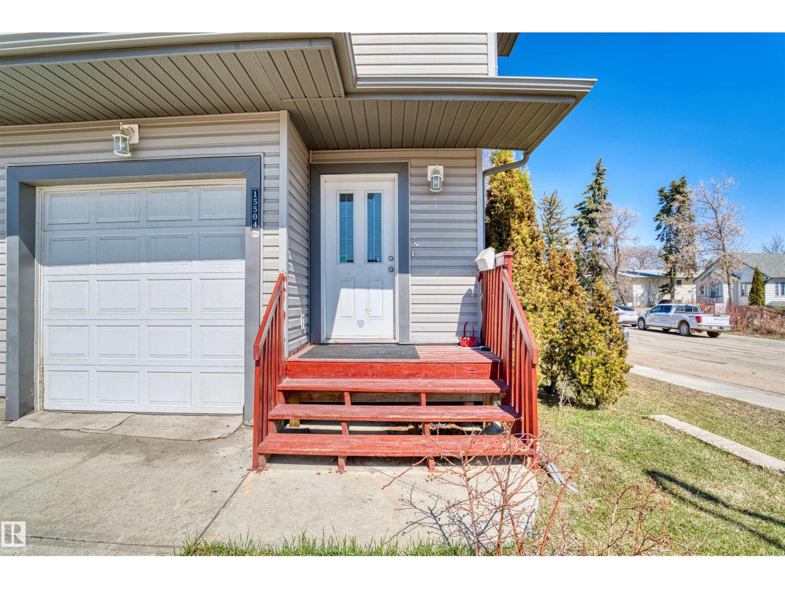 15504 102 AV NW