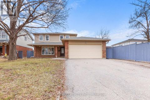 19 MACKAY STREET N Brampton (Central Park) ON L6S2Z9