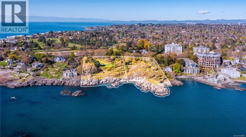 1069/1101 Beach Dr Oak Bay BC V8S2N2