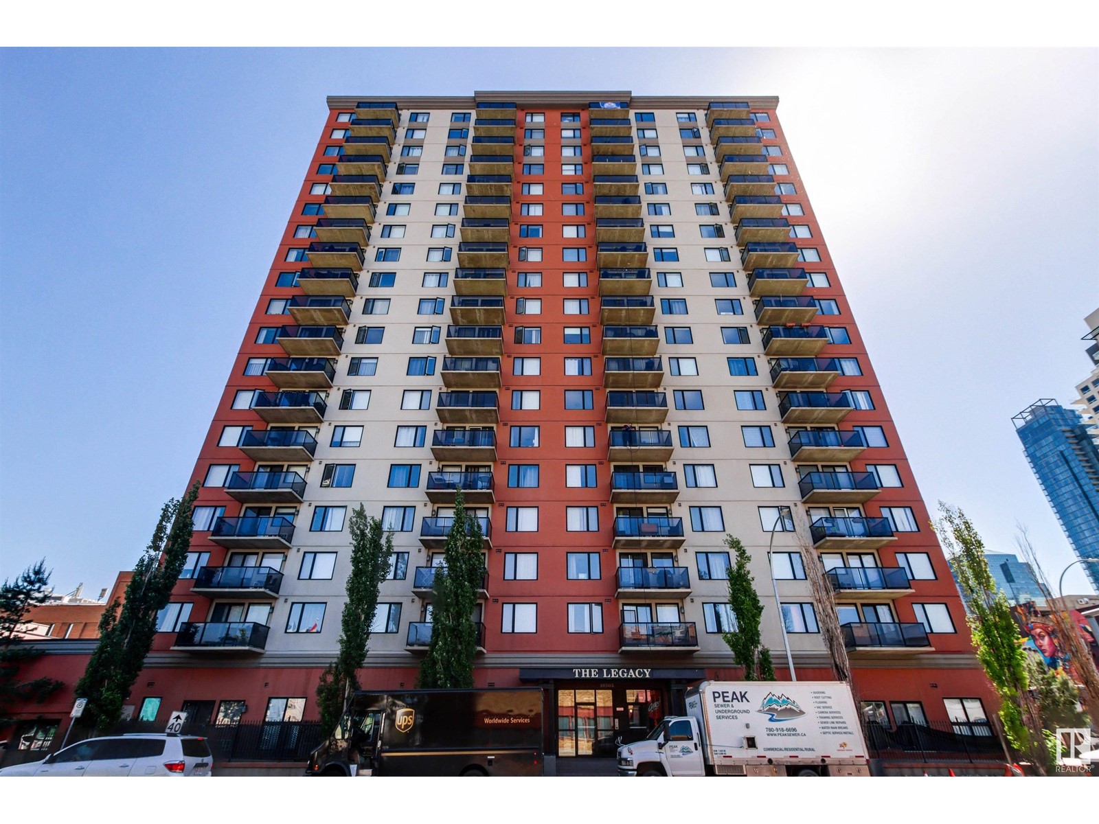 #901 10303 105 ST NW
