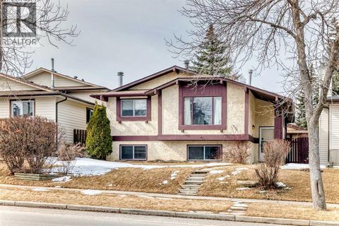224 Berwick Way NW Calgary AB T3K1C1