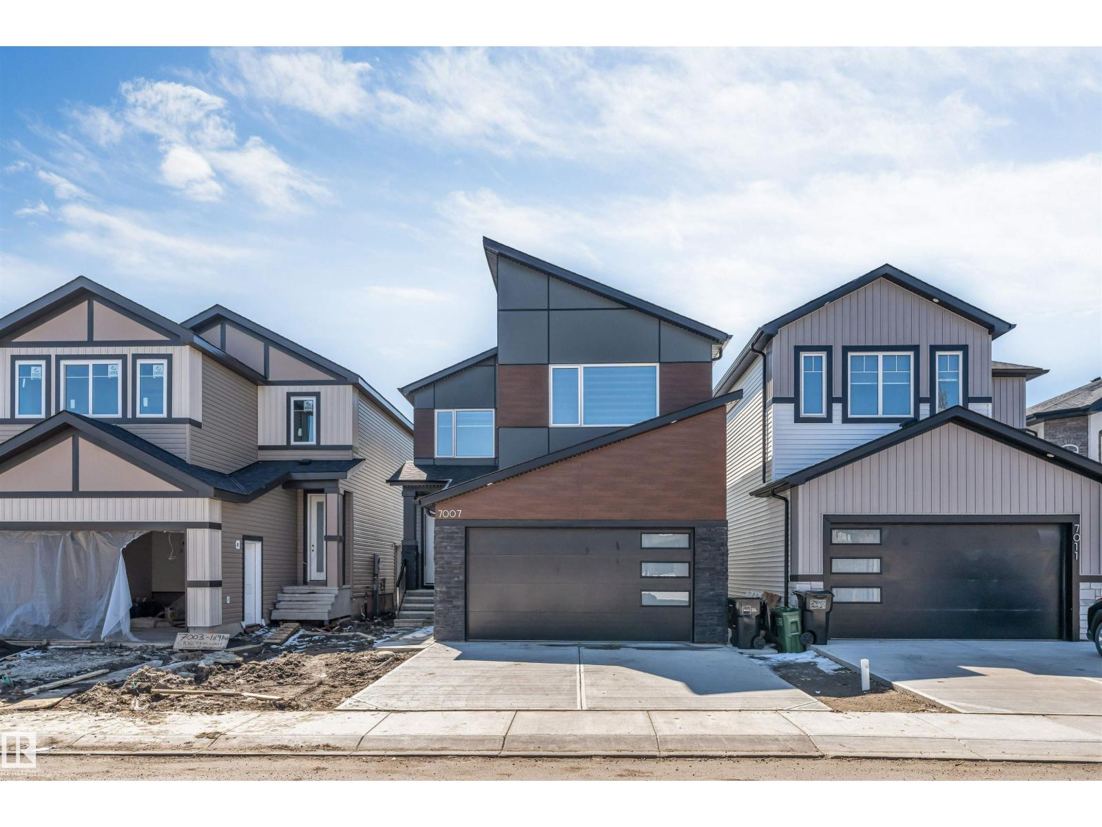 7007 169 AV NW NW