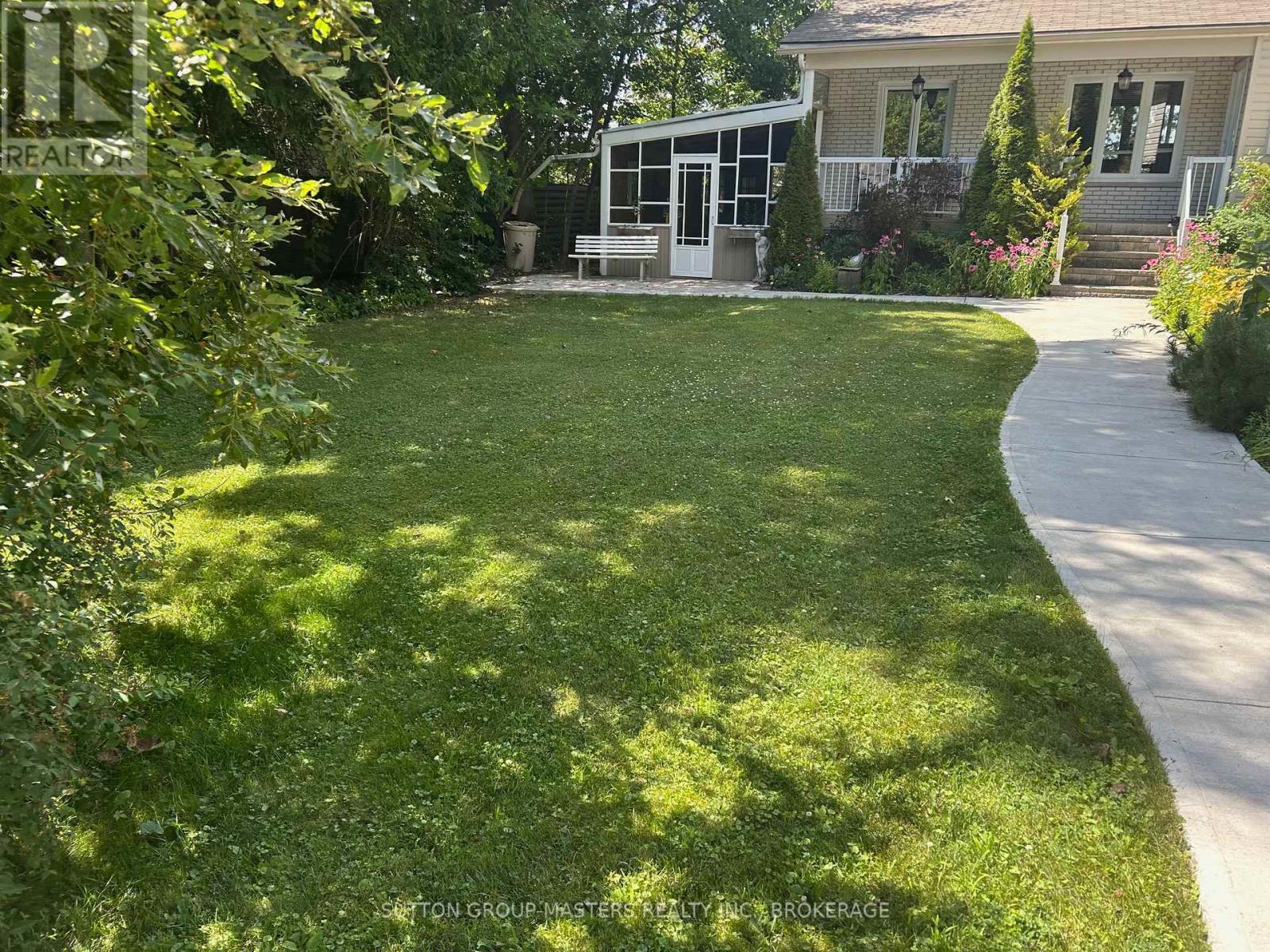 4496 RED MAPLE LANE