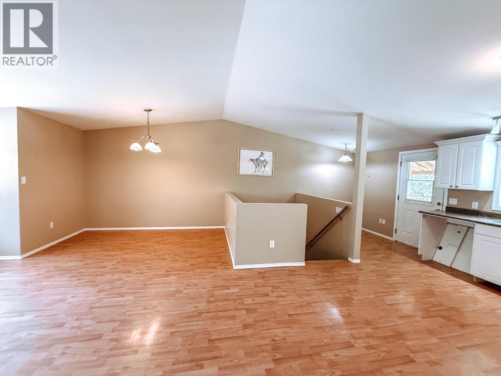 4719 CARIBOO DRIVE
