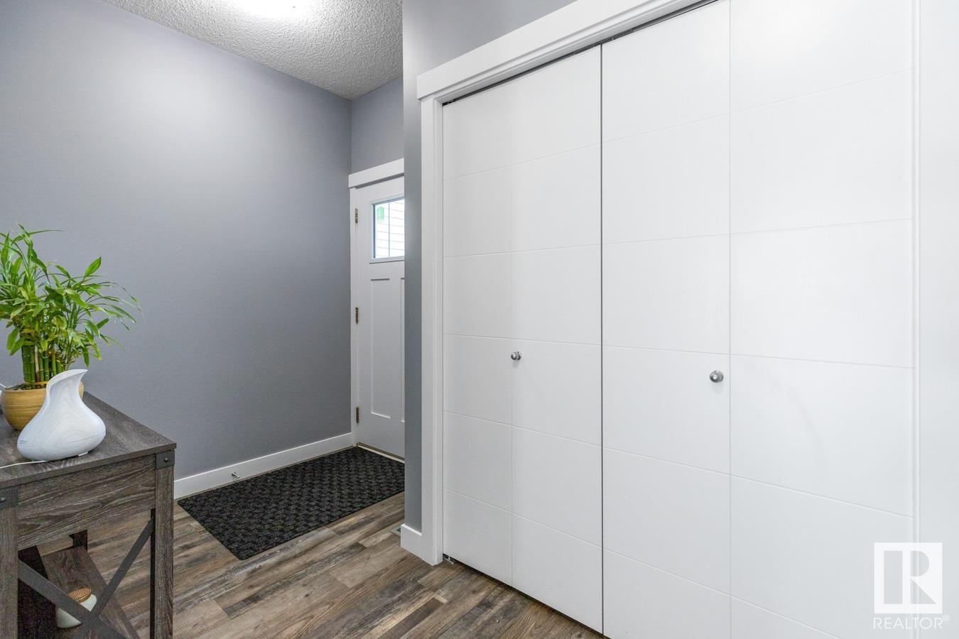1009 BERG PL