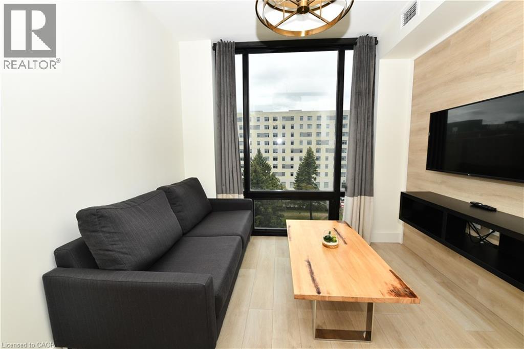 145 W COLUMBIA Street W Unit# 736