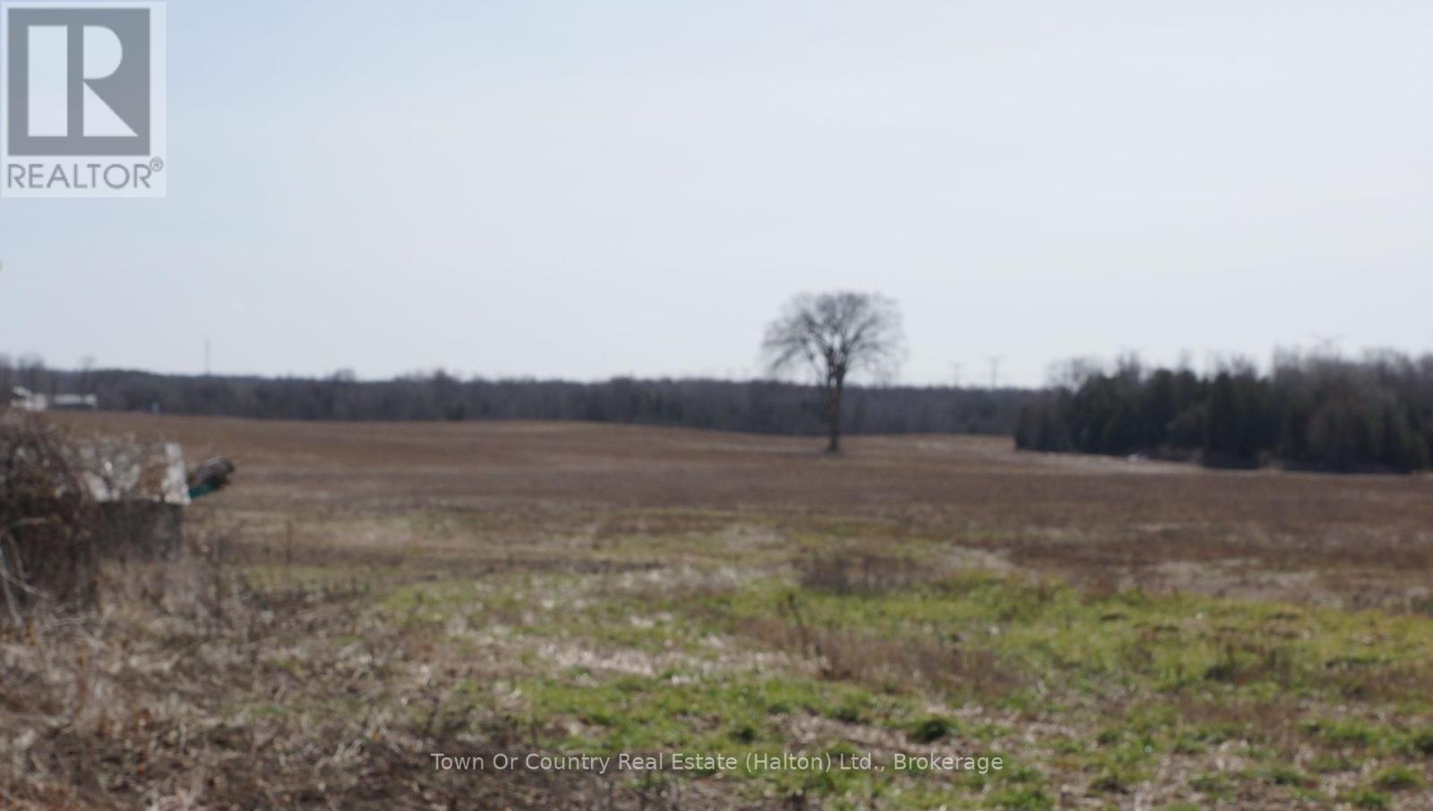 10894 32 SIDE ROAD N