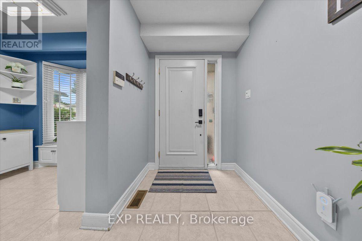 1044 ARROWHEAD PLACE