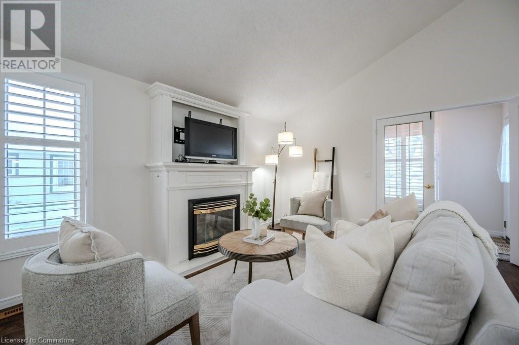 185 WESLEY Crescent