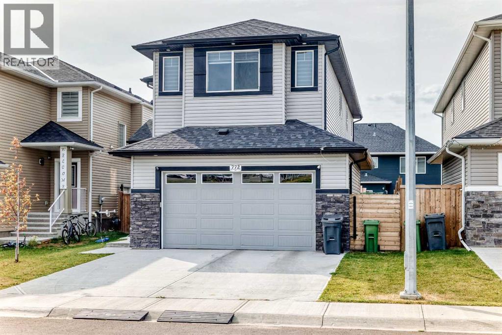 772 Edgefield Crescent