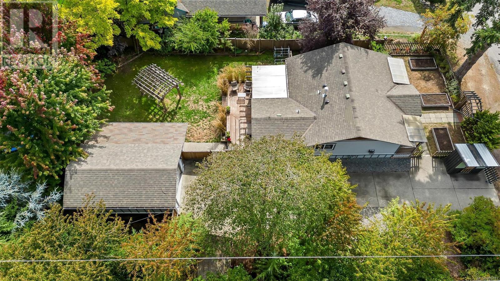 3595 Garland Ave
