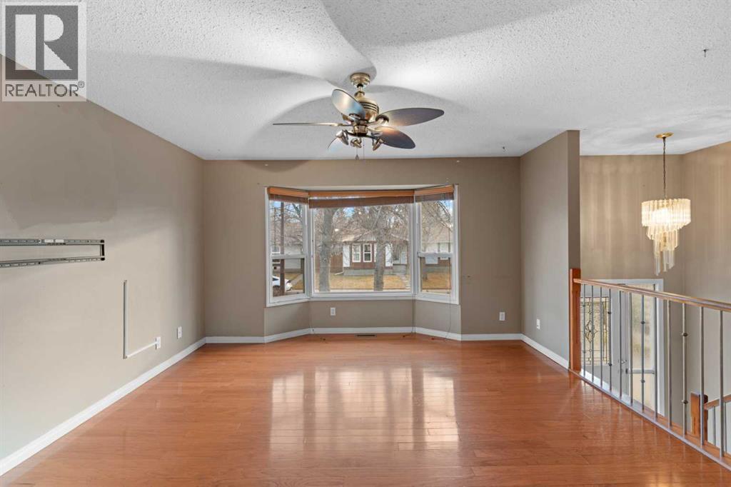 216 Templeview Way NE