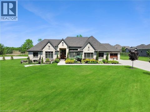 18 HARPER Boulevard Brantford ON N3T0E1