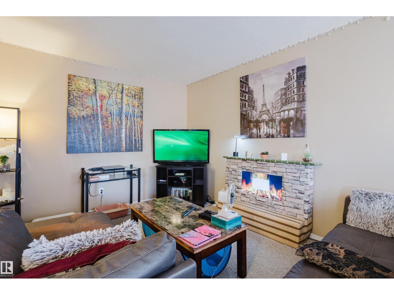 #402A 2908 116A AV NW