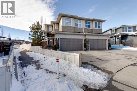 87 Evanswood Circle NW Calgary AB T3P0K9