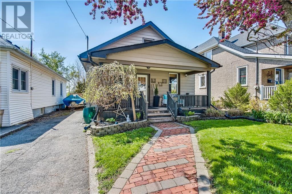 4 RAVINE Road
