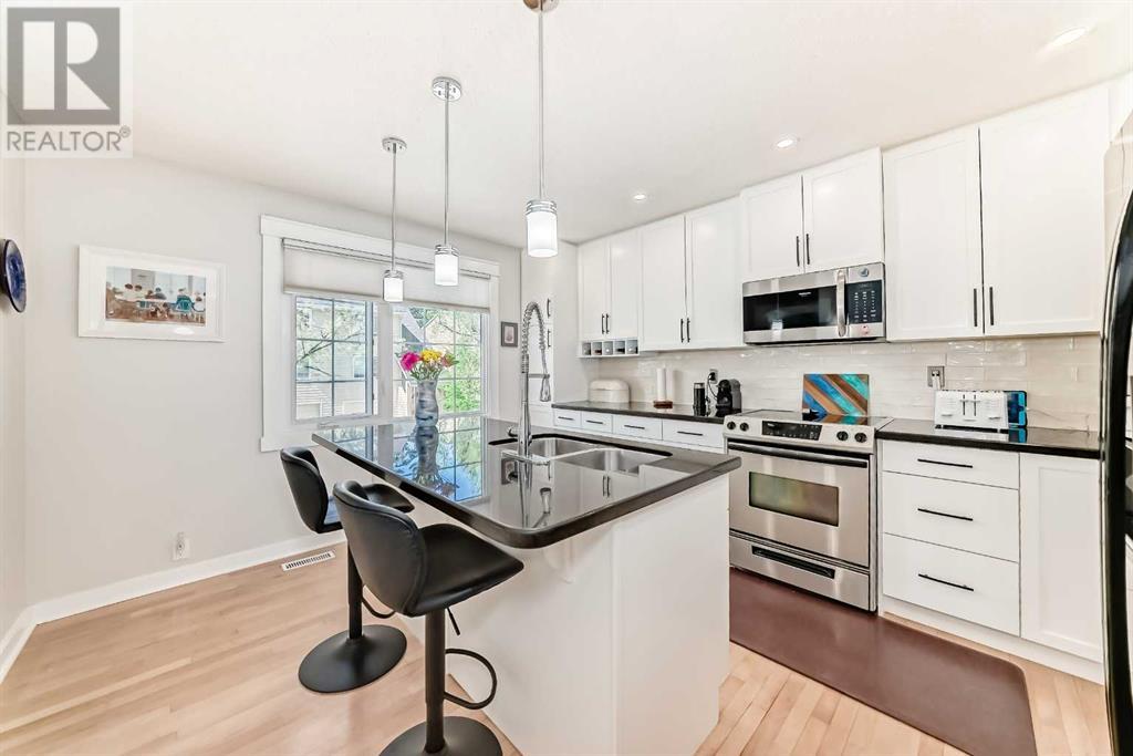 397 Point Mckay Gardens NW