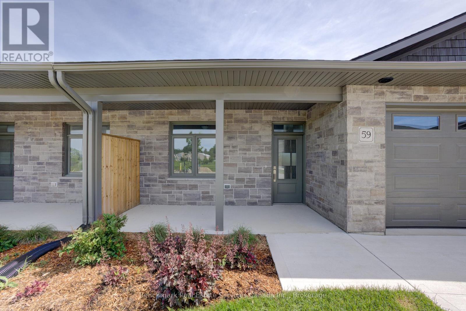 59 CAVALIER CRESCENT