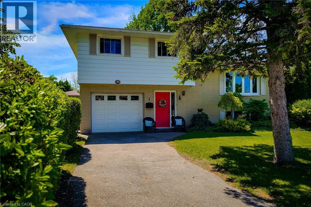 1 GREENWOOD Avenue