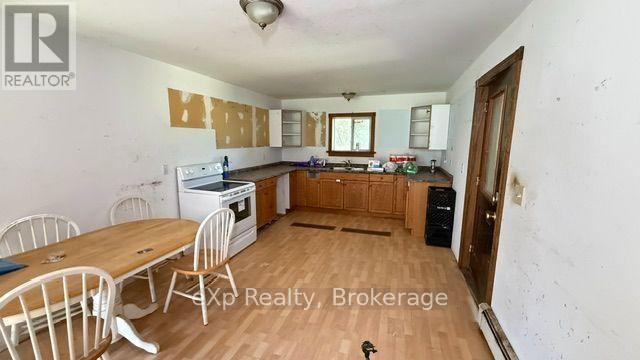841 2 CONCESSION